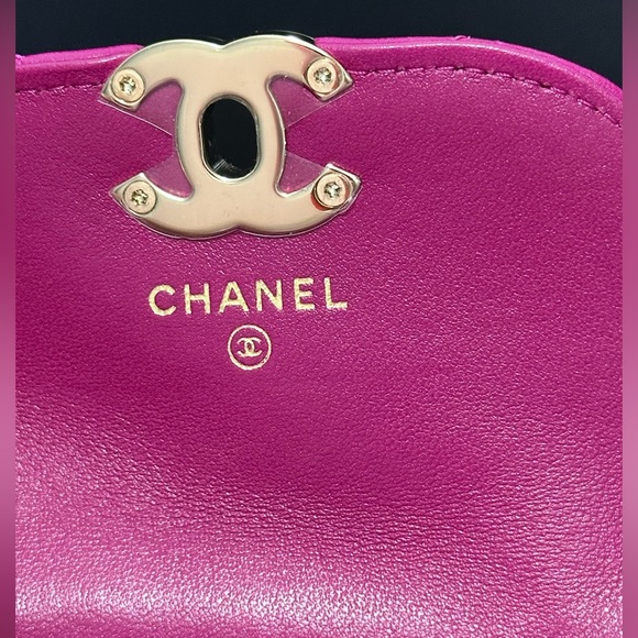 💗CHANEL belt with two mini bags worn once ‼️absolutely stunning rare - Picture 8 of 11